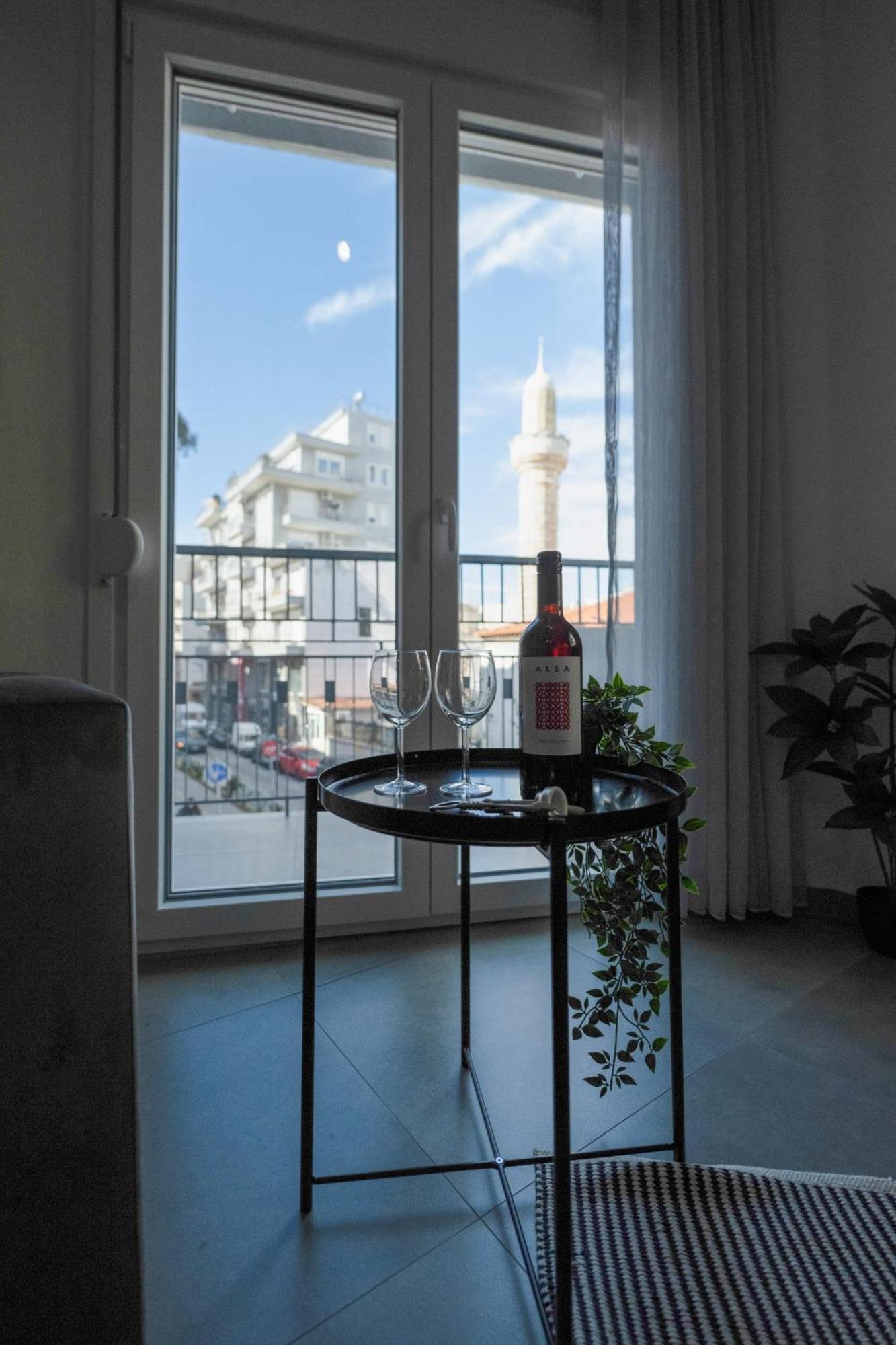 Themis Urban Stay Komotiní Extérieur photo